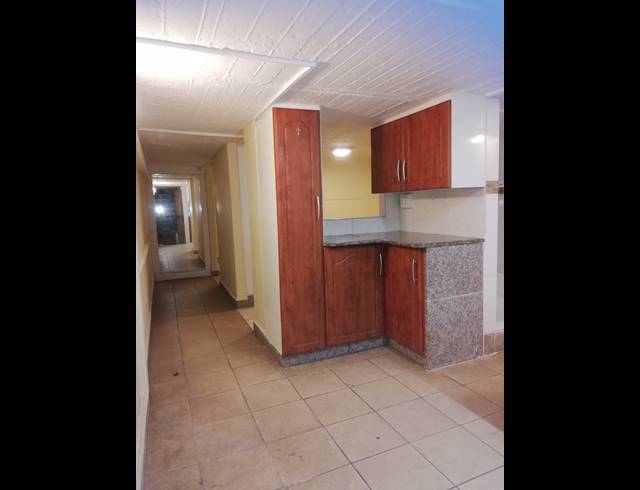 13 BEDROOM HOUSE FOR SALE IN BLUFF